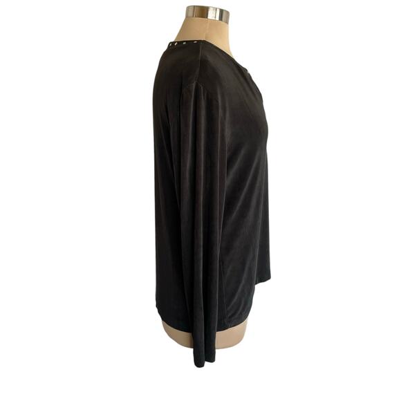 Chico's Travelers Black Slinky Knit Top Split V-neck Studded Long Sleeves XL/16 - Picture 3 of 7